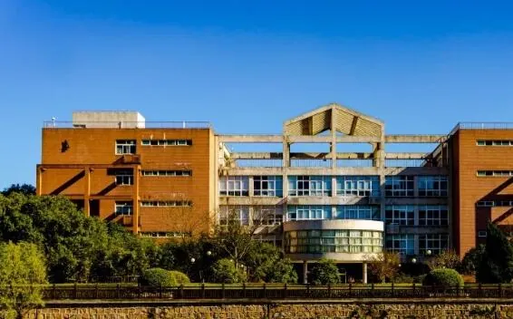 浦东校区学校环境实景
