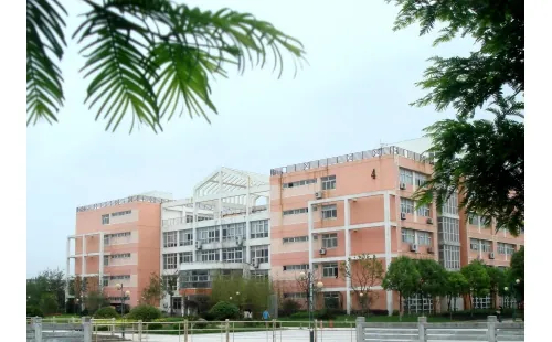浦东校区校园环境实景